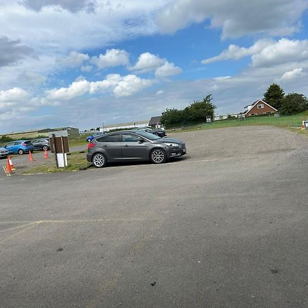 Happy Airfield Studio Sandtoft Exterior foto